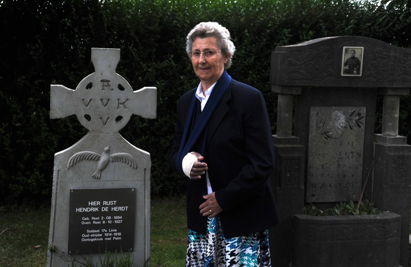 2014 - nieuwe heldenhuldezerk op de Reetse begraafplaats